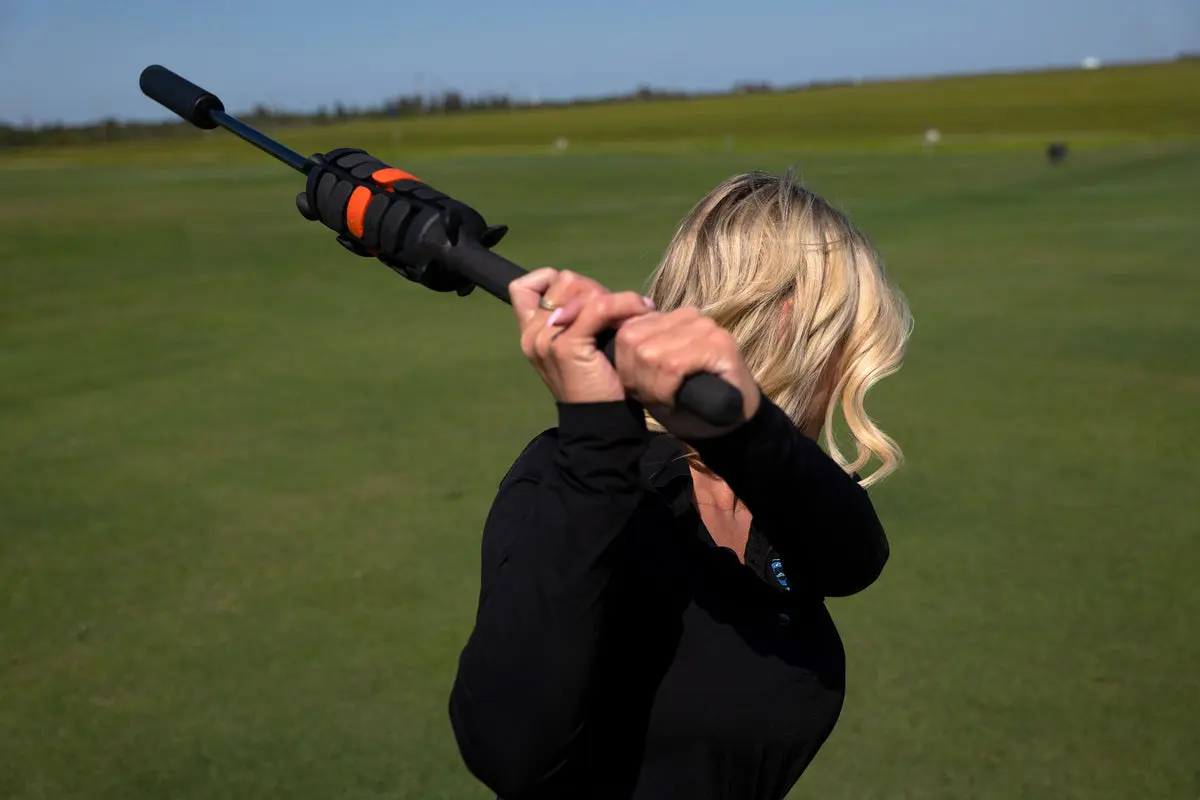 The ONE Club - Golf Swing Trainer - Image 8